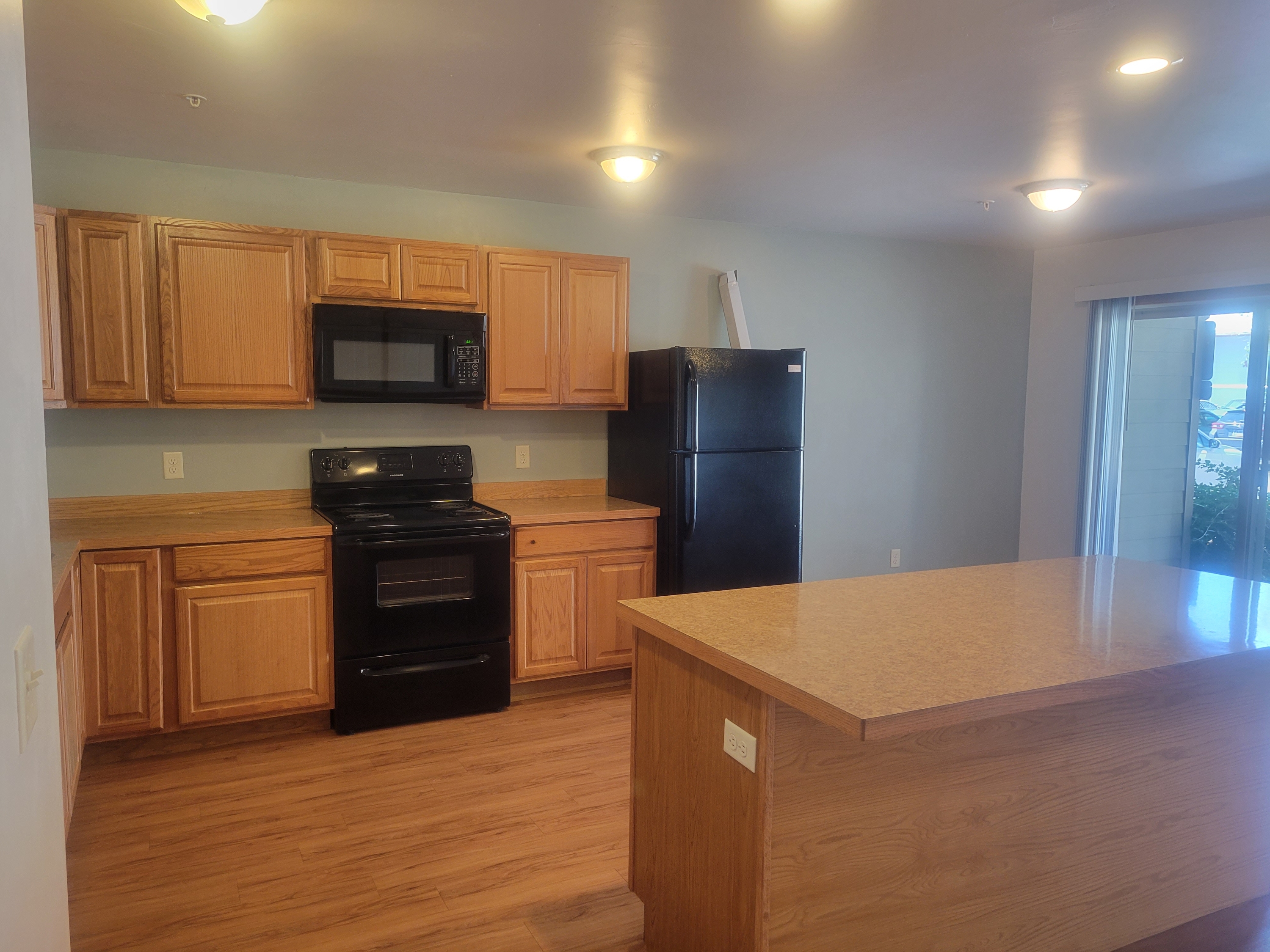1410 Worden St - 106